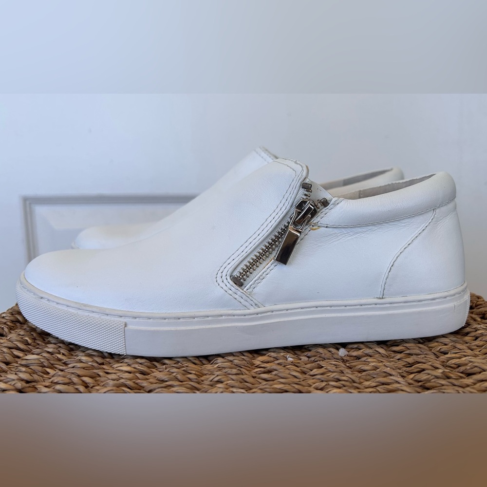 Kenneth Cole NY Women’s Kristo Double‎ Zip Fashion Sneaker Size 8.5M